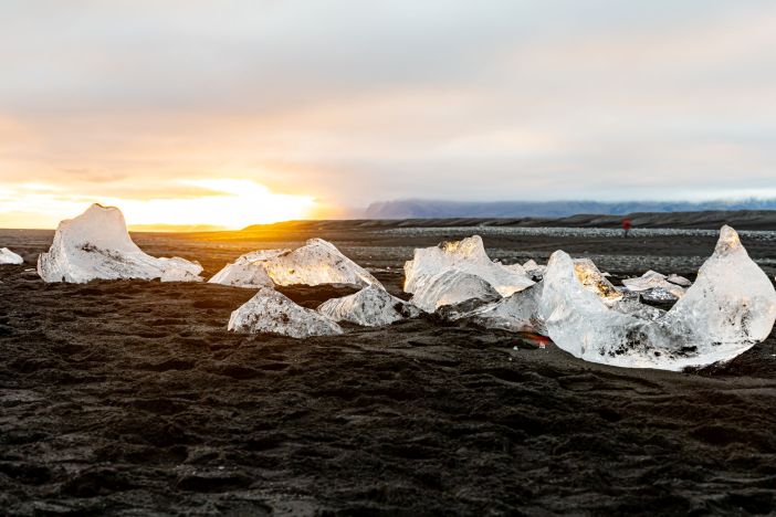 Diamond beach ice floe 5